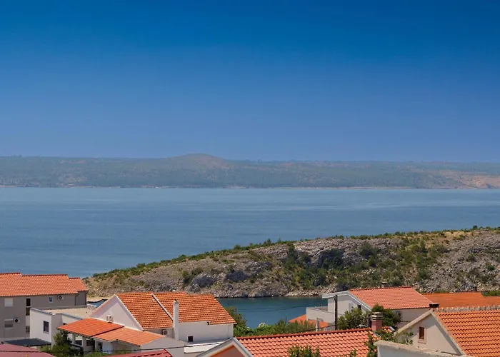 Maslenica Lägenhet *